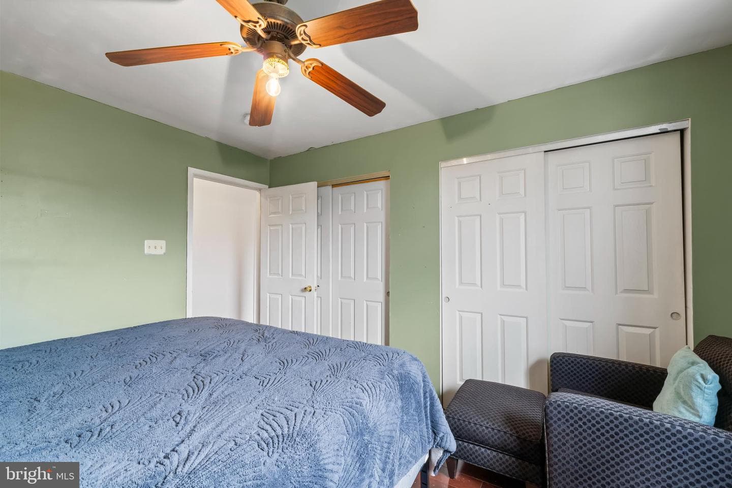 2426 Emerald Lane photo 10