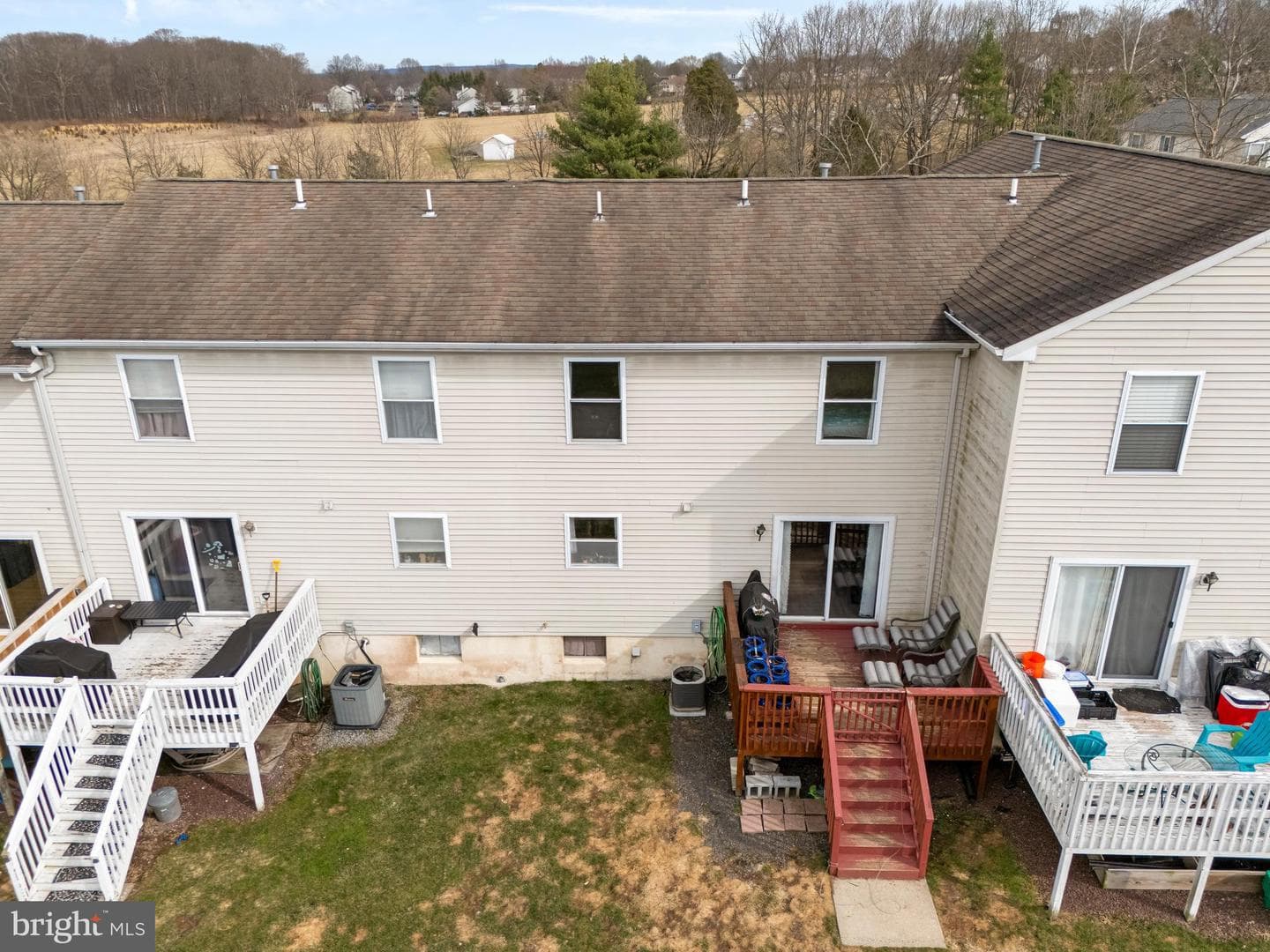 2426 Emerald Lane photo 17