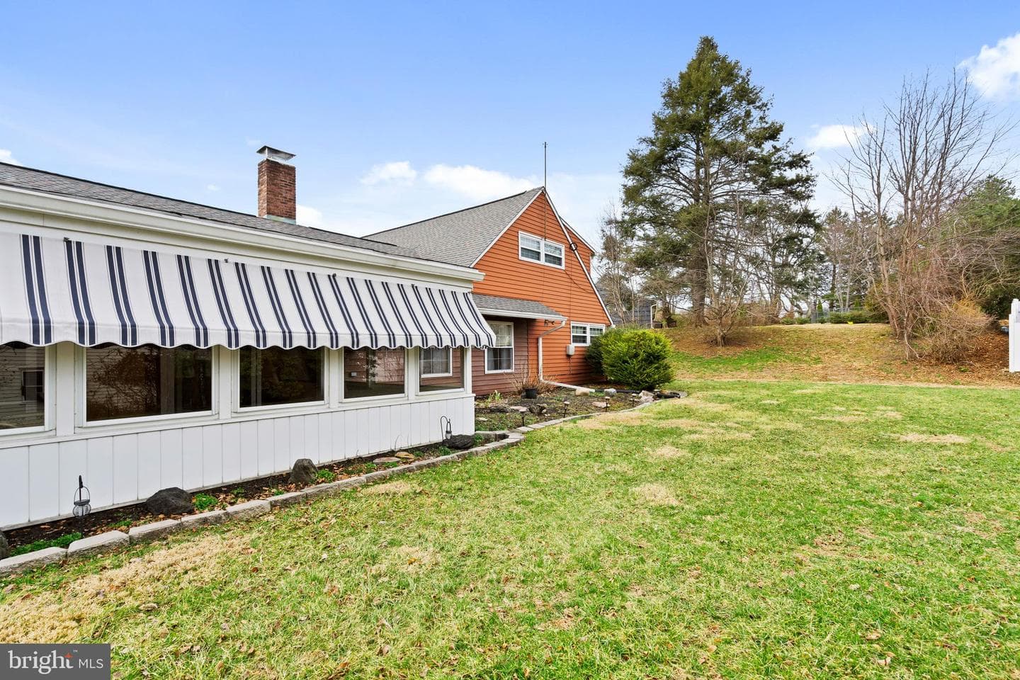 232 Forsythia Drive S #S photo 3