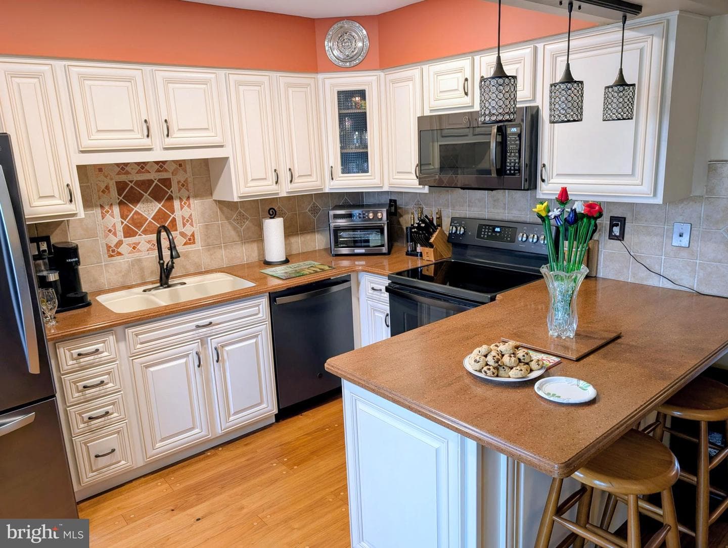 2145 Bromley Comn photo 17