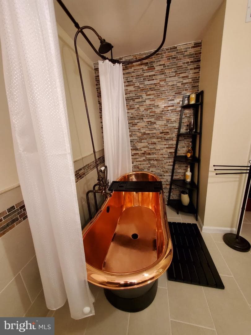2145 Bromley Comn photo 28