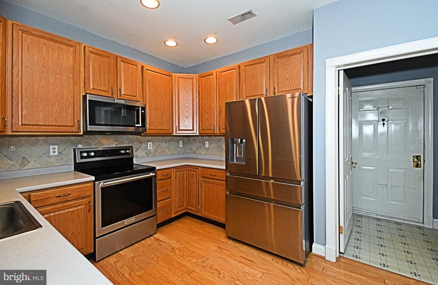 215 Dorchester Drive photo 10
