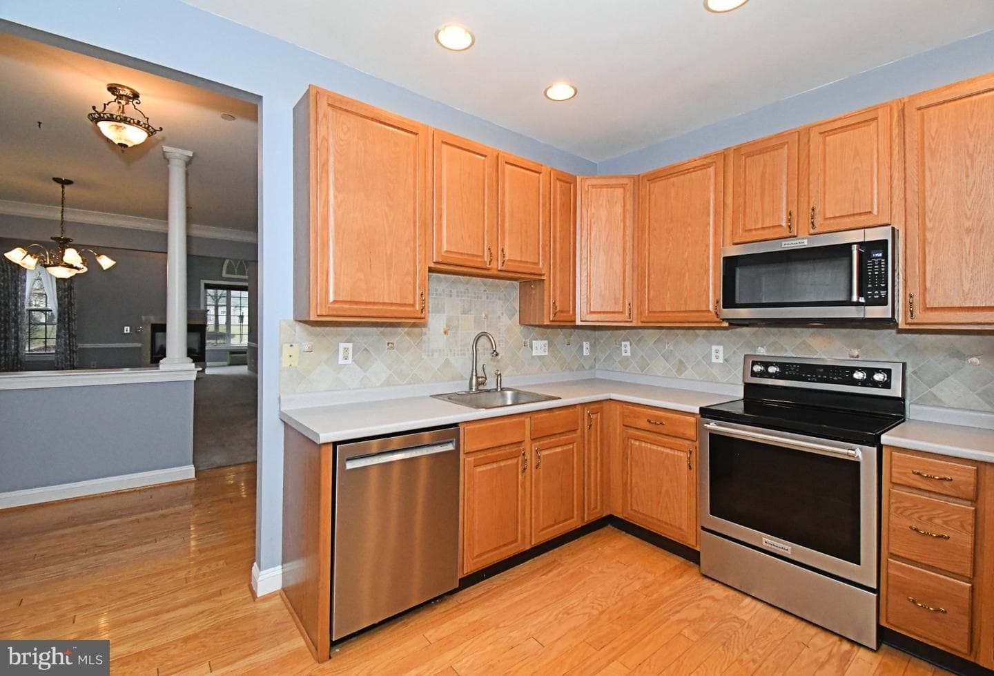 215 Dorchester Drive photo 11