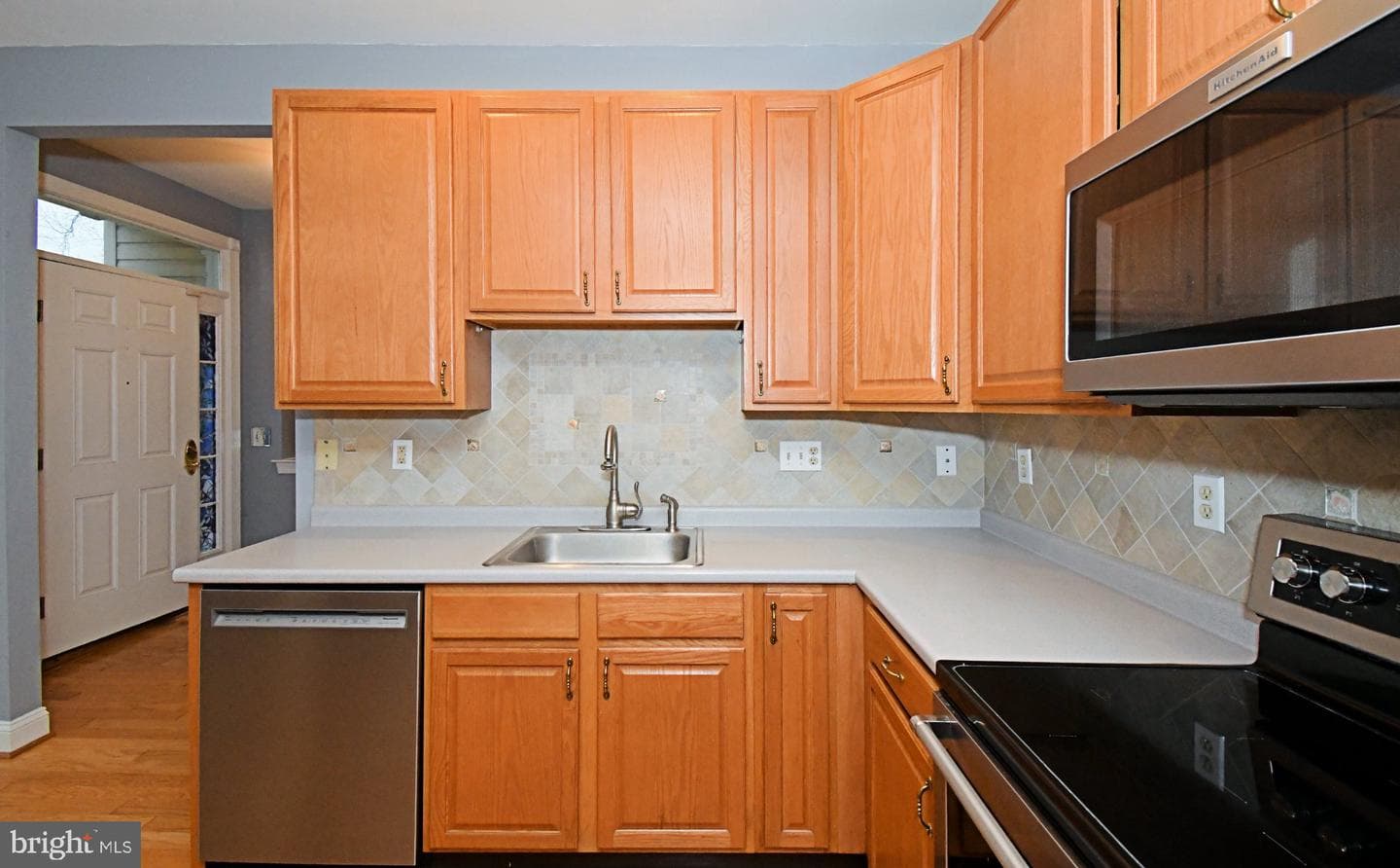 215 Dorchester Drive photo 12