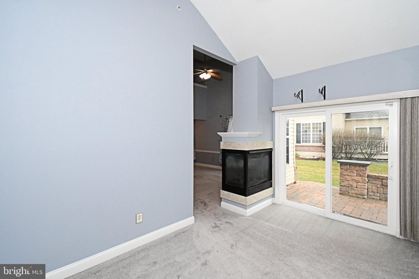 215 Dorchester Drive photo 29