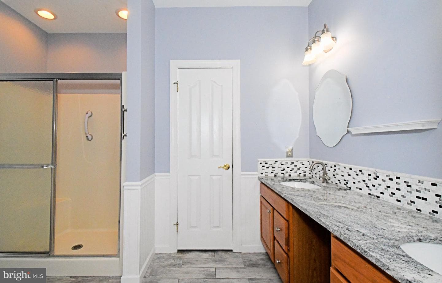 215 Dorchester Drive photo 36