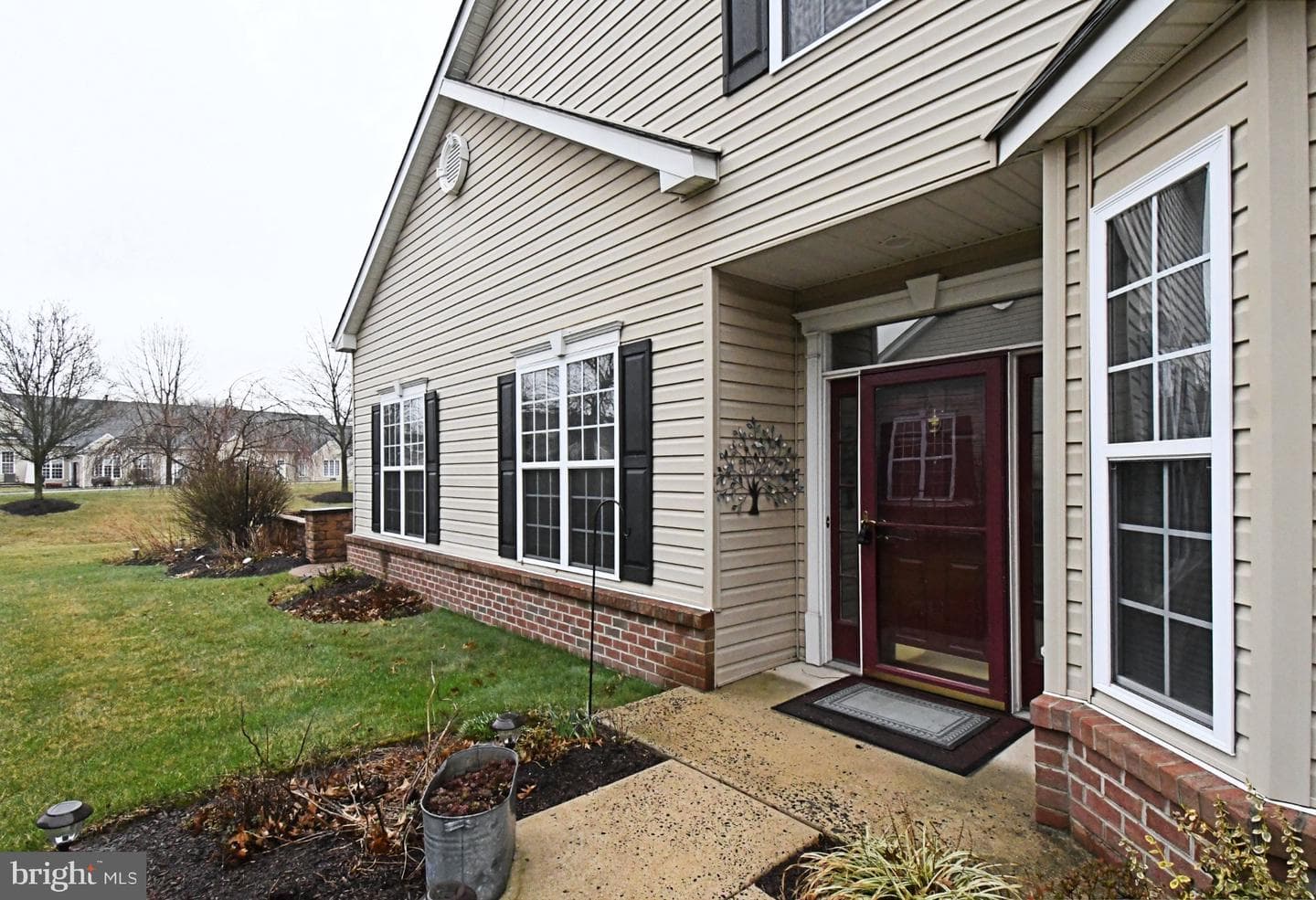 215 Dorchester Drive photo 4