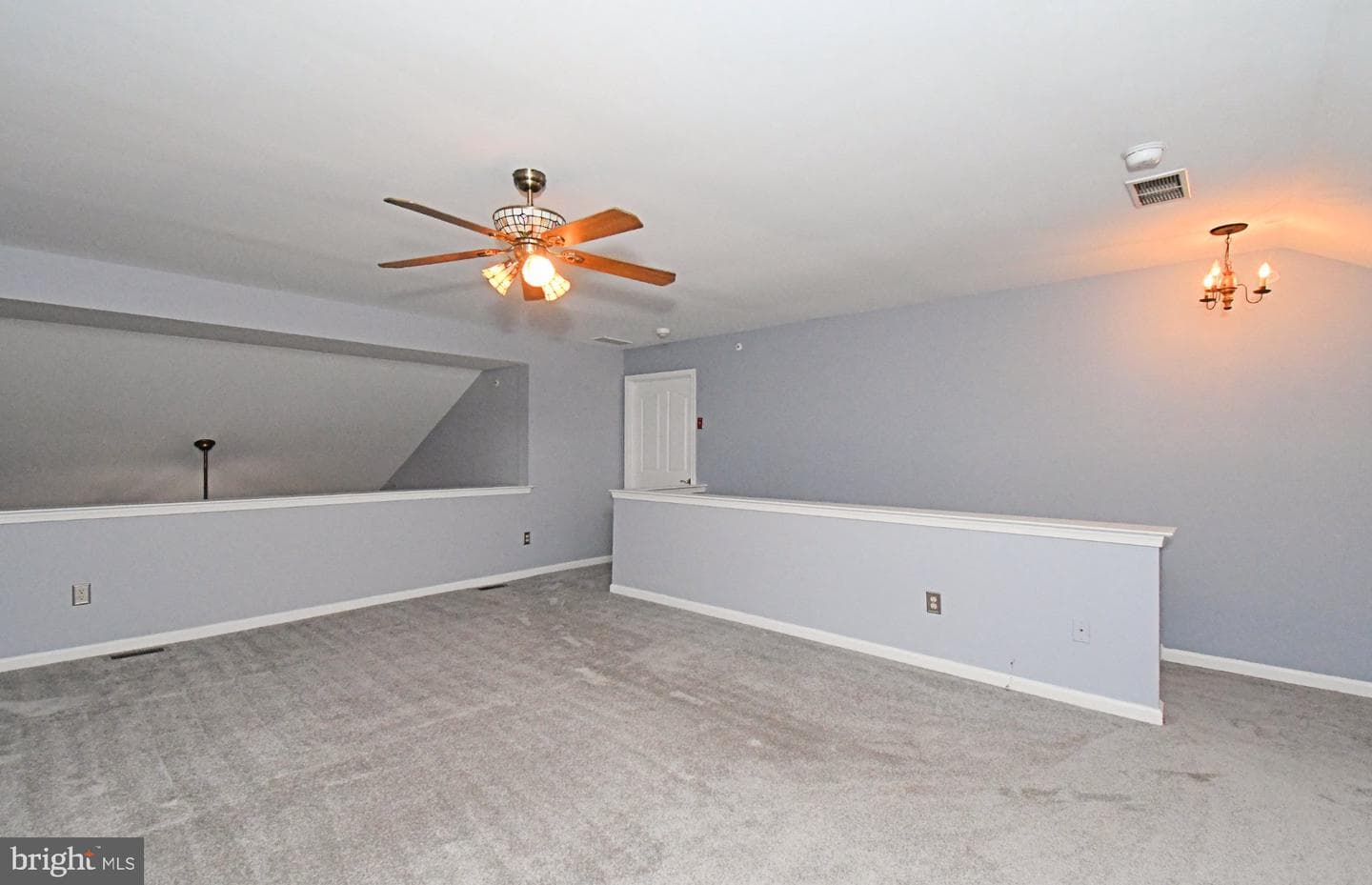 215 Dorchester Drive photo 47