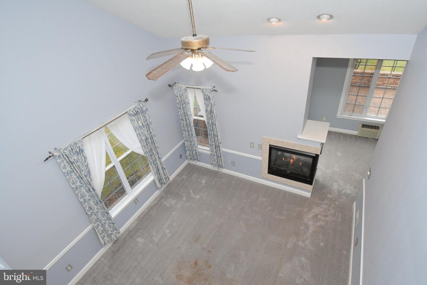 215 Dorchester Drive photo 49
