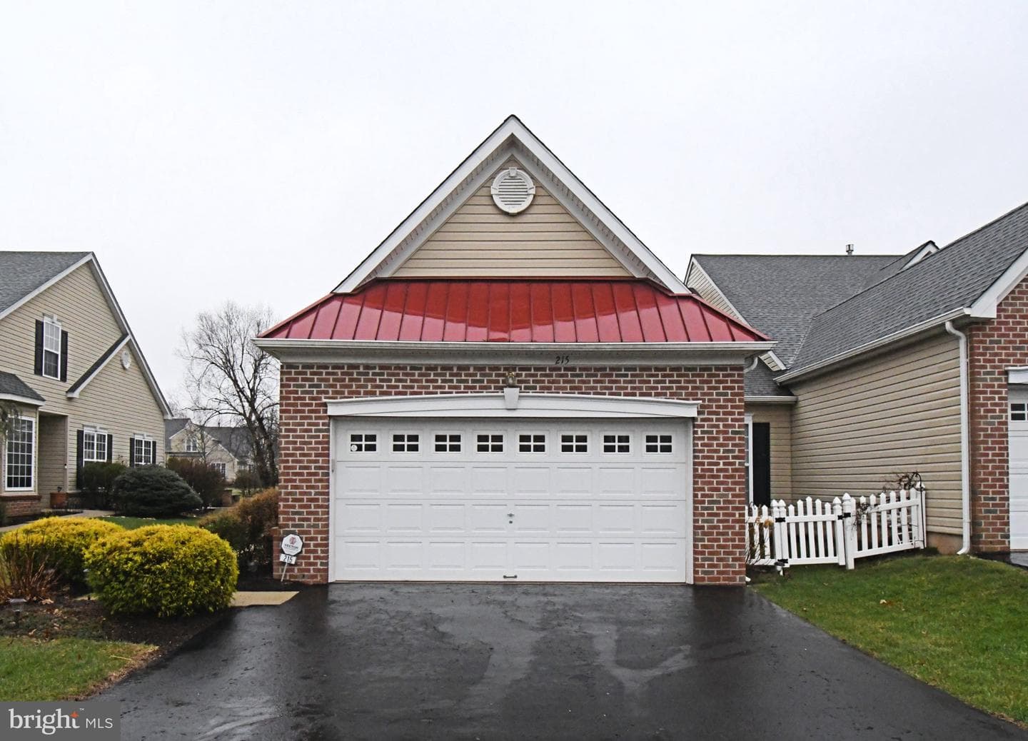 215 Dorchester Drive photo 57