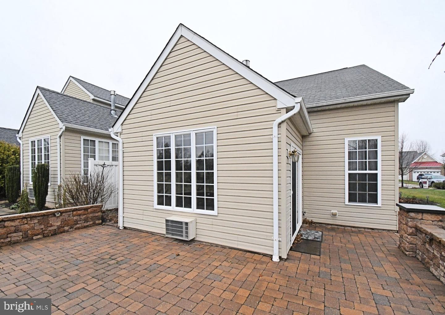 215 Dorchester Drive photo 58