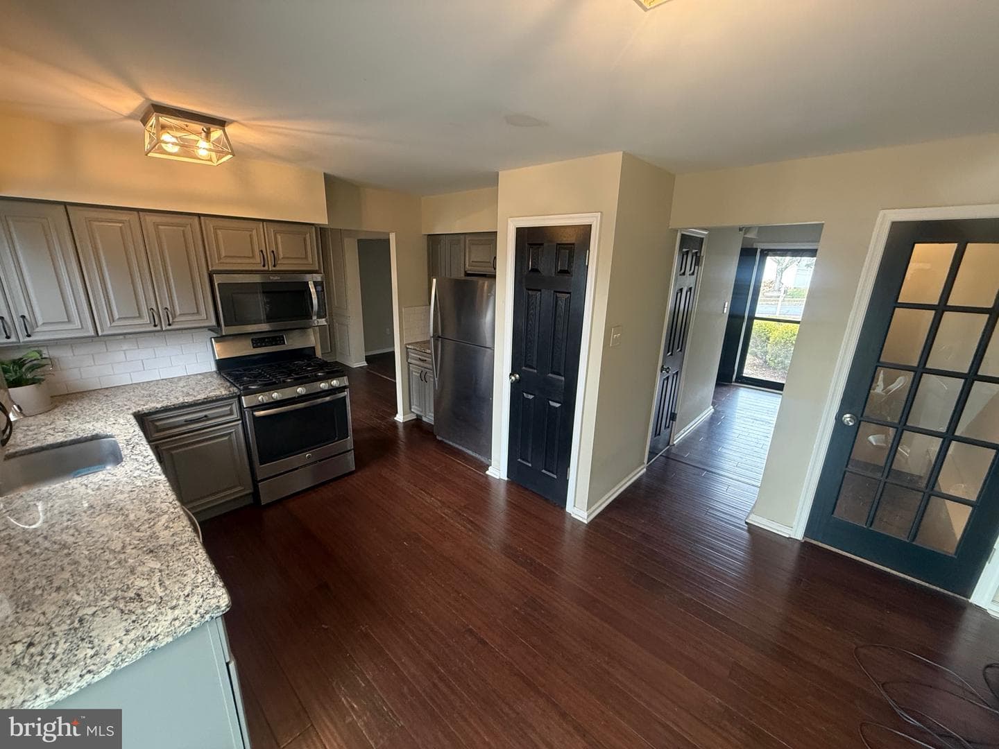 450 Dorchester Lane photo 4