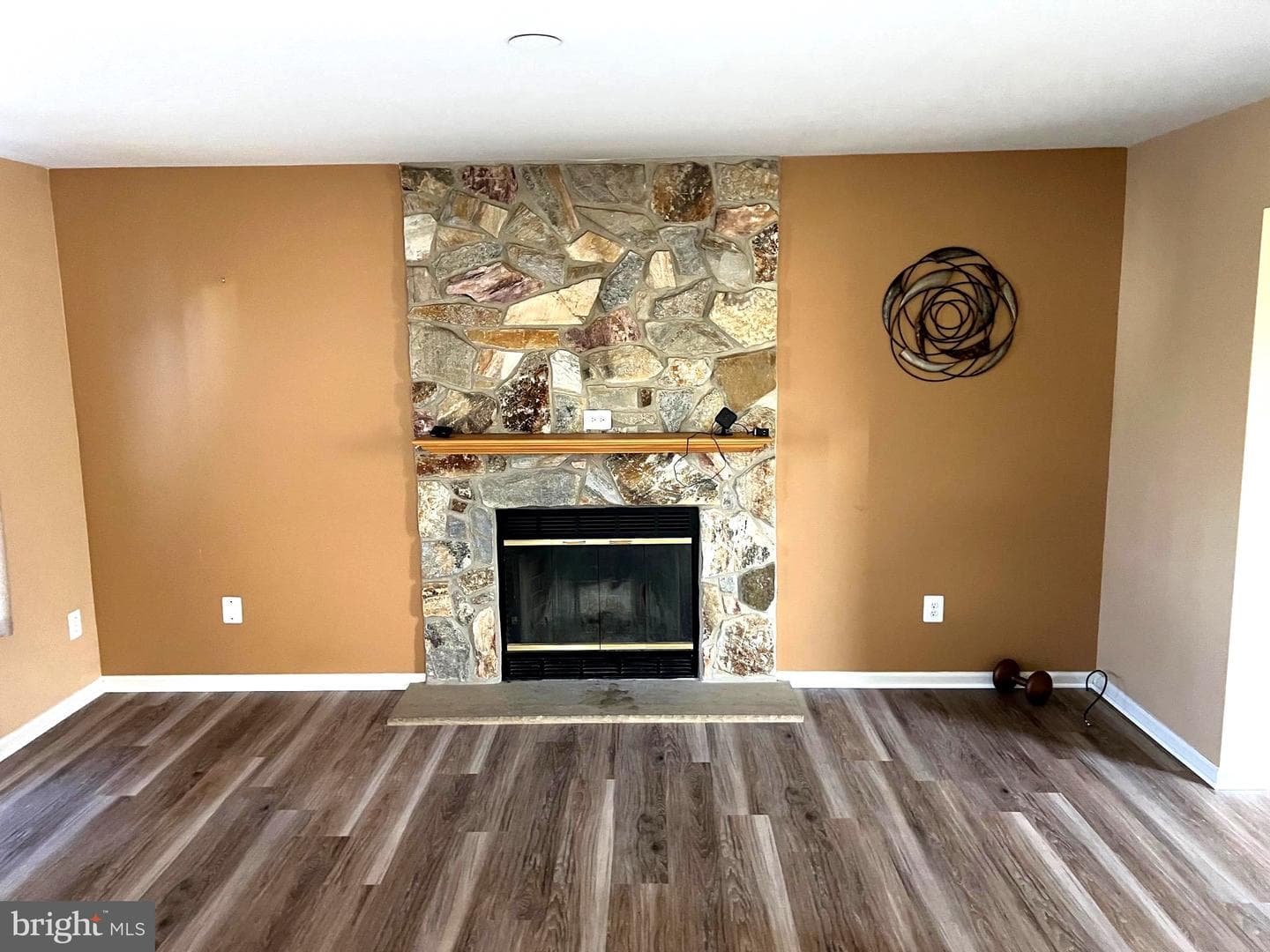 621 Nicole Drive photo 12