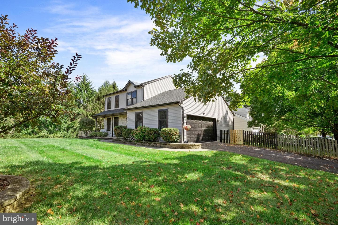 409 Fairview Avenue photo 4