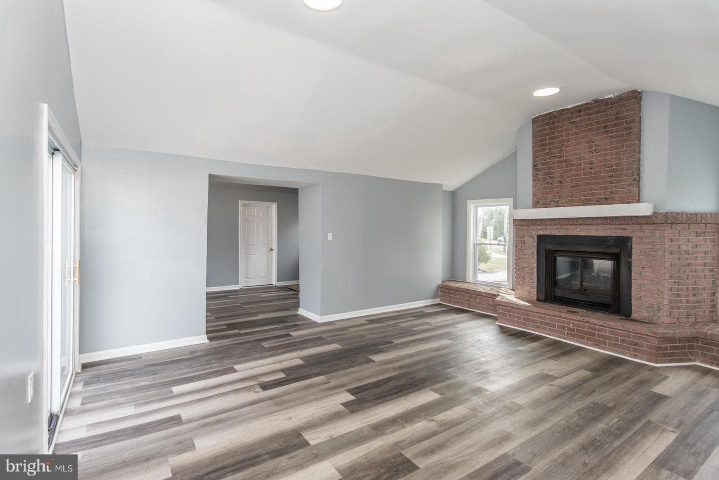 7105 N Radcliffe Street photo 24