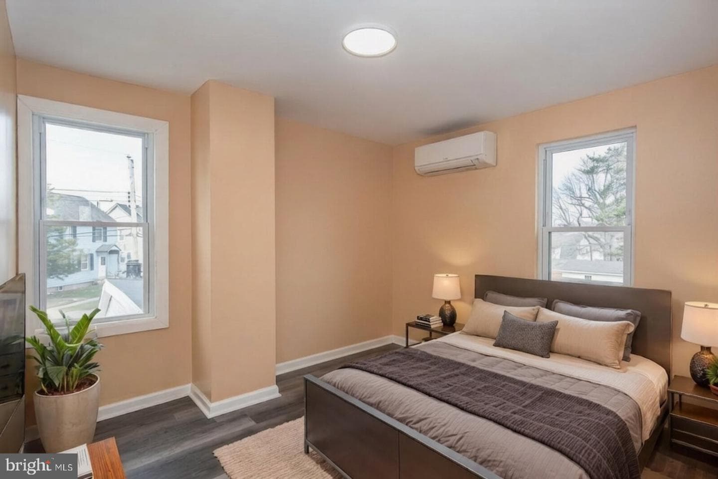7105 N Radcliffe Street photo 40