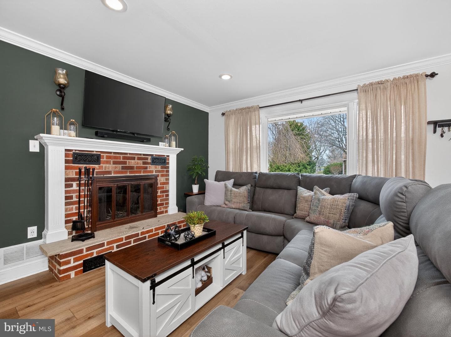 840 Walnut Road photo 4