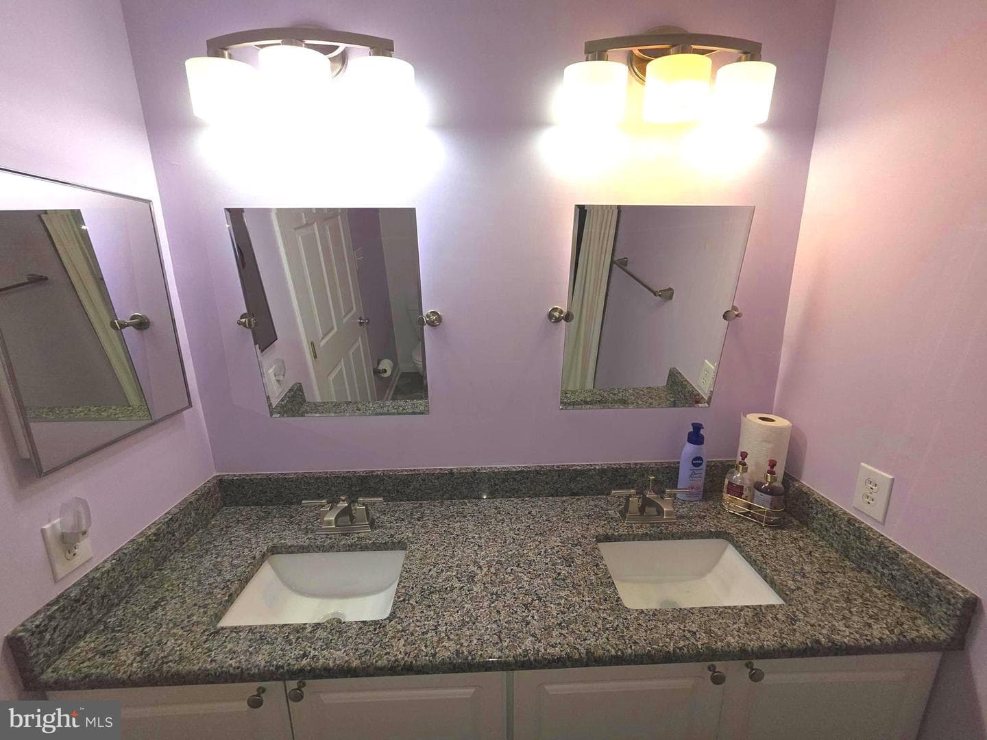 107 Liberty Drive photo 19