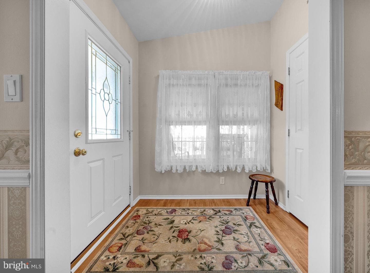 598 Walnut Court photo 10
