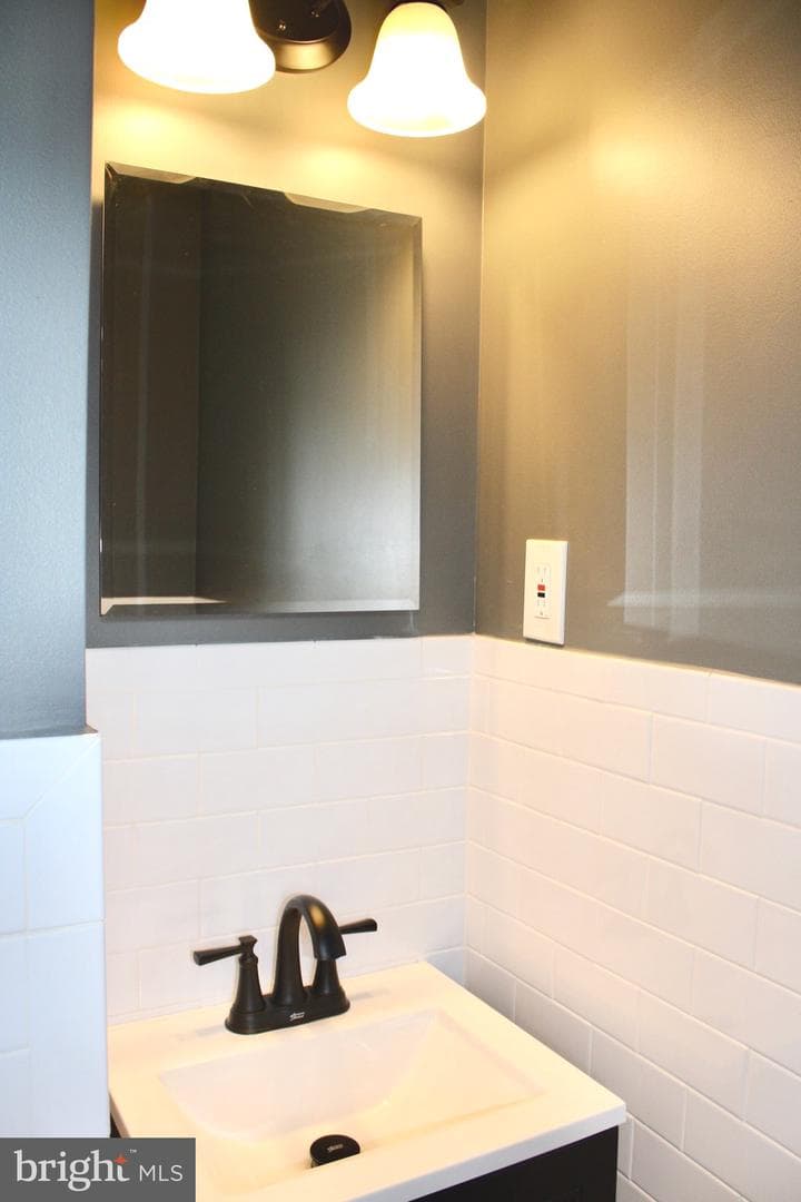 174 Hershel Street photo 29