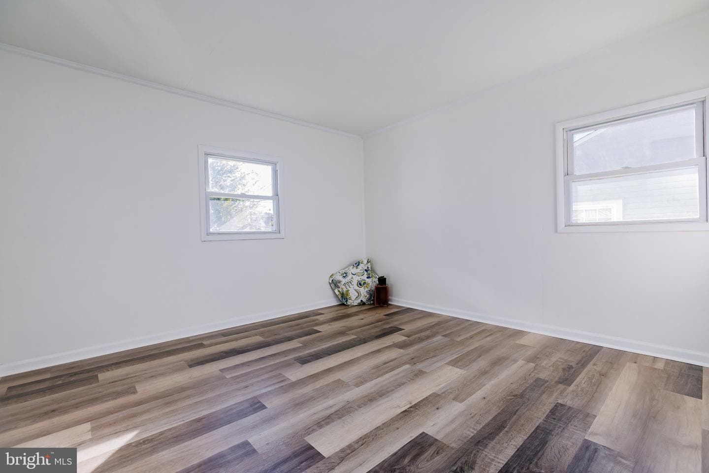 252 N Olds Boulevard photo 17