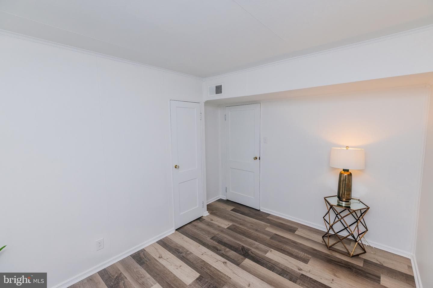 252 N Olds Boulevard photo 29