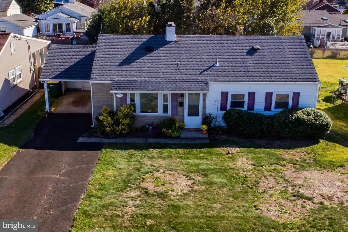 252 N Olds Boulevard photo 43
