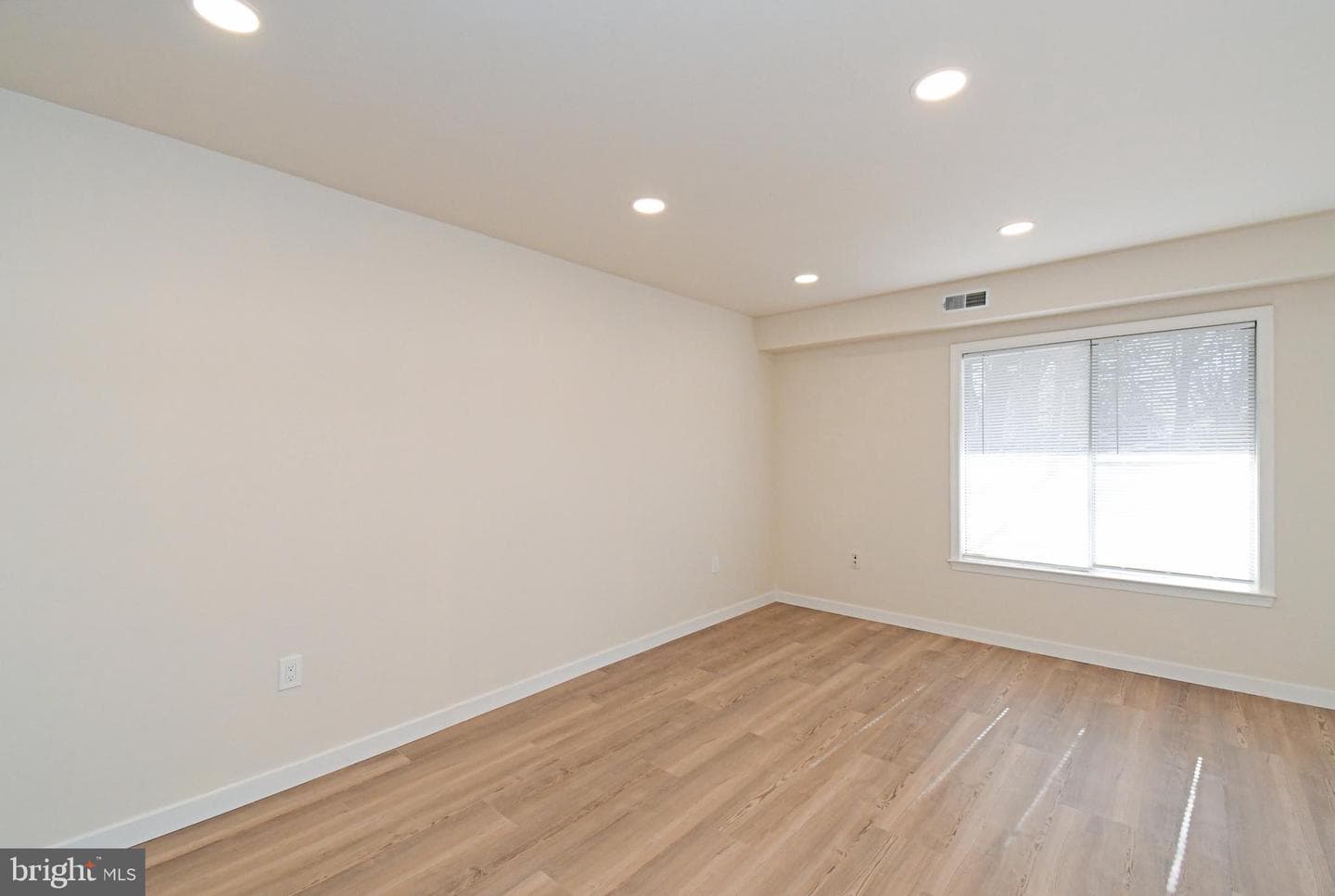 23 Kittery Court photo 11