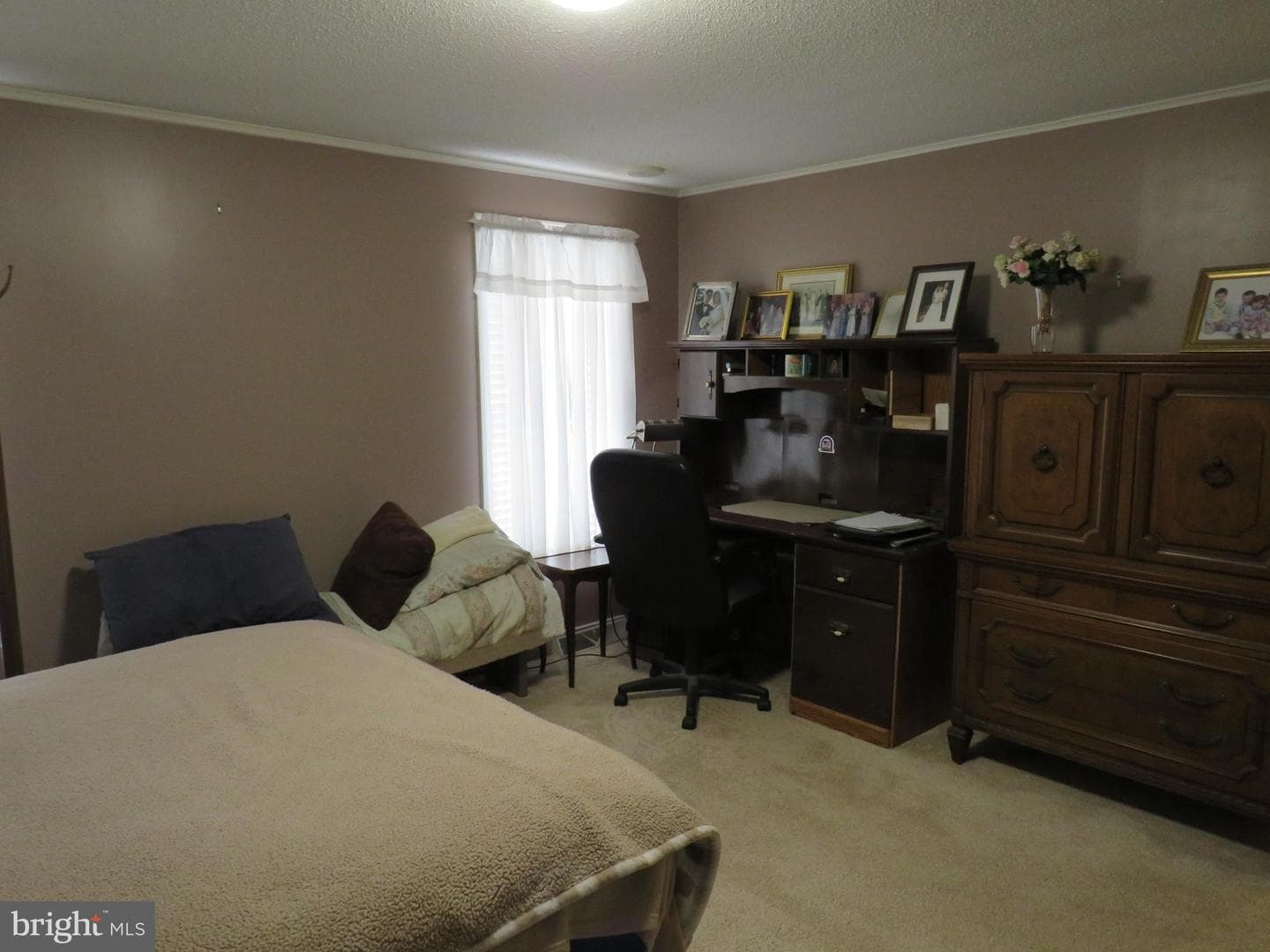 143 Raven Court photo 31