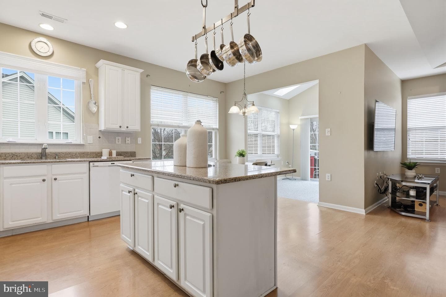 10 Tupelo Lane photo 11