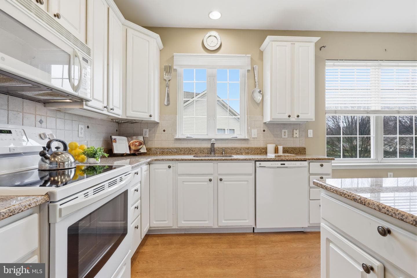 10 Tupelo Lane photo 12