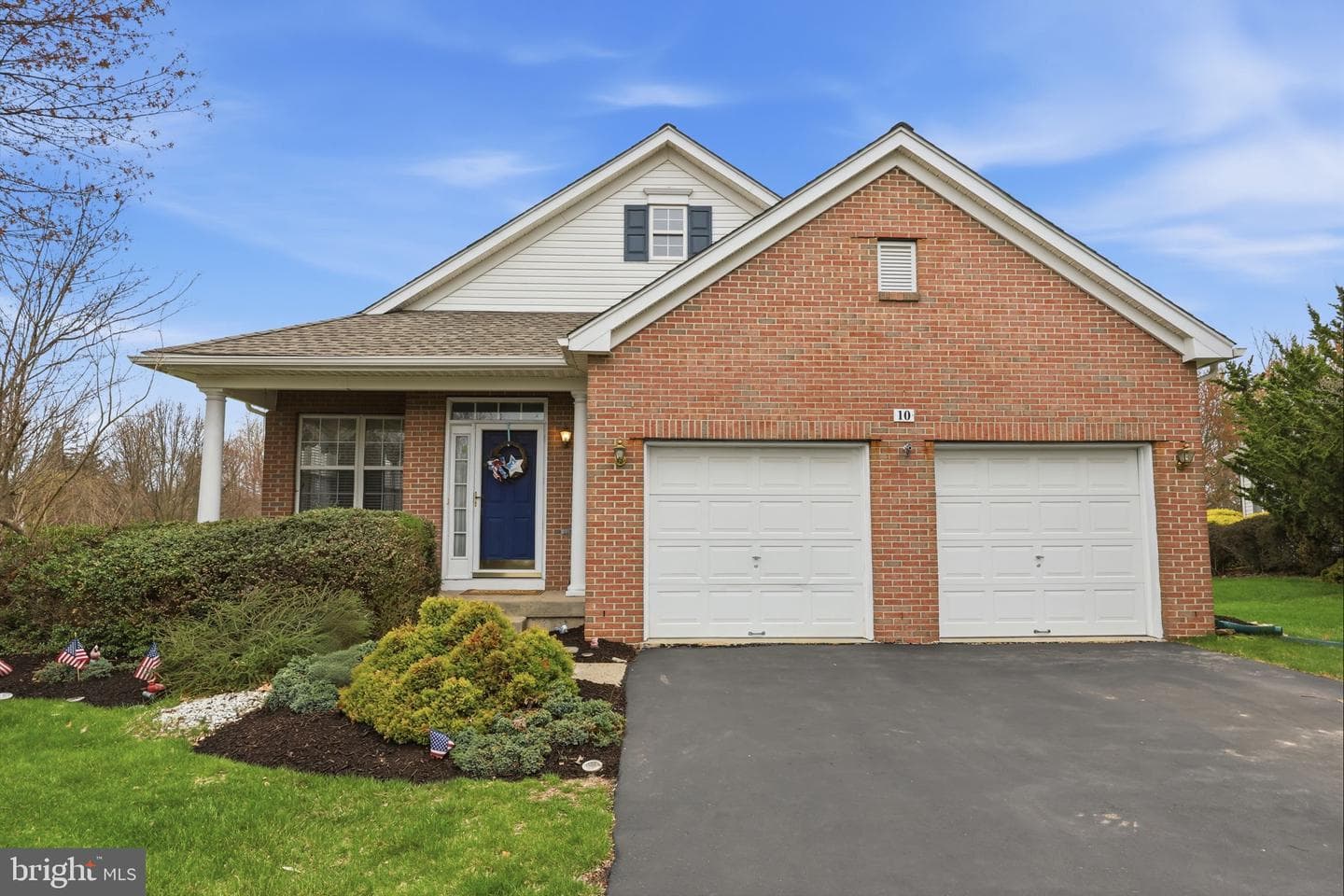 10 Tupelo Lane photo 2