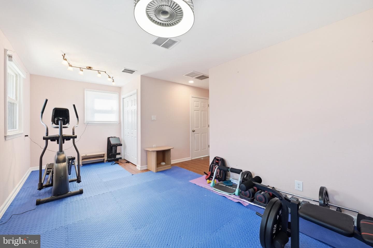 1087 Roberts Road photo 19