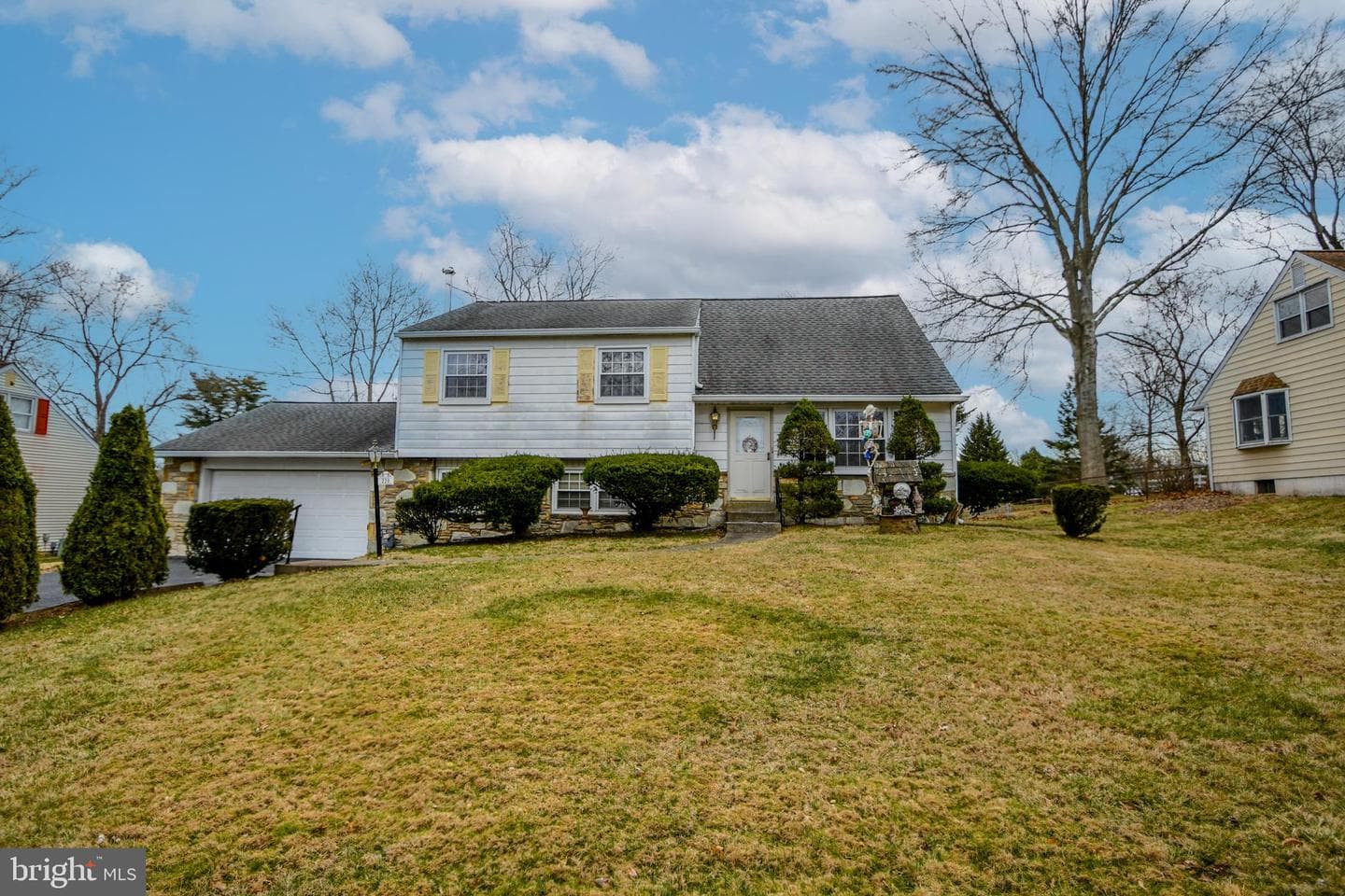 220 Hampshire Drive