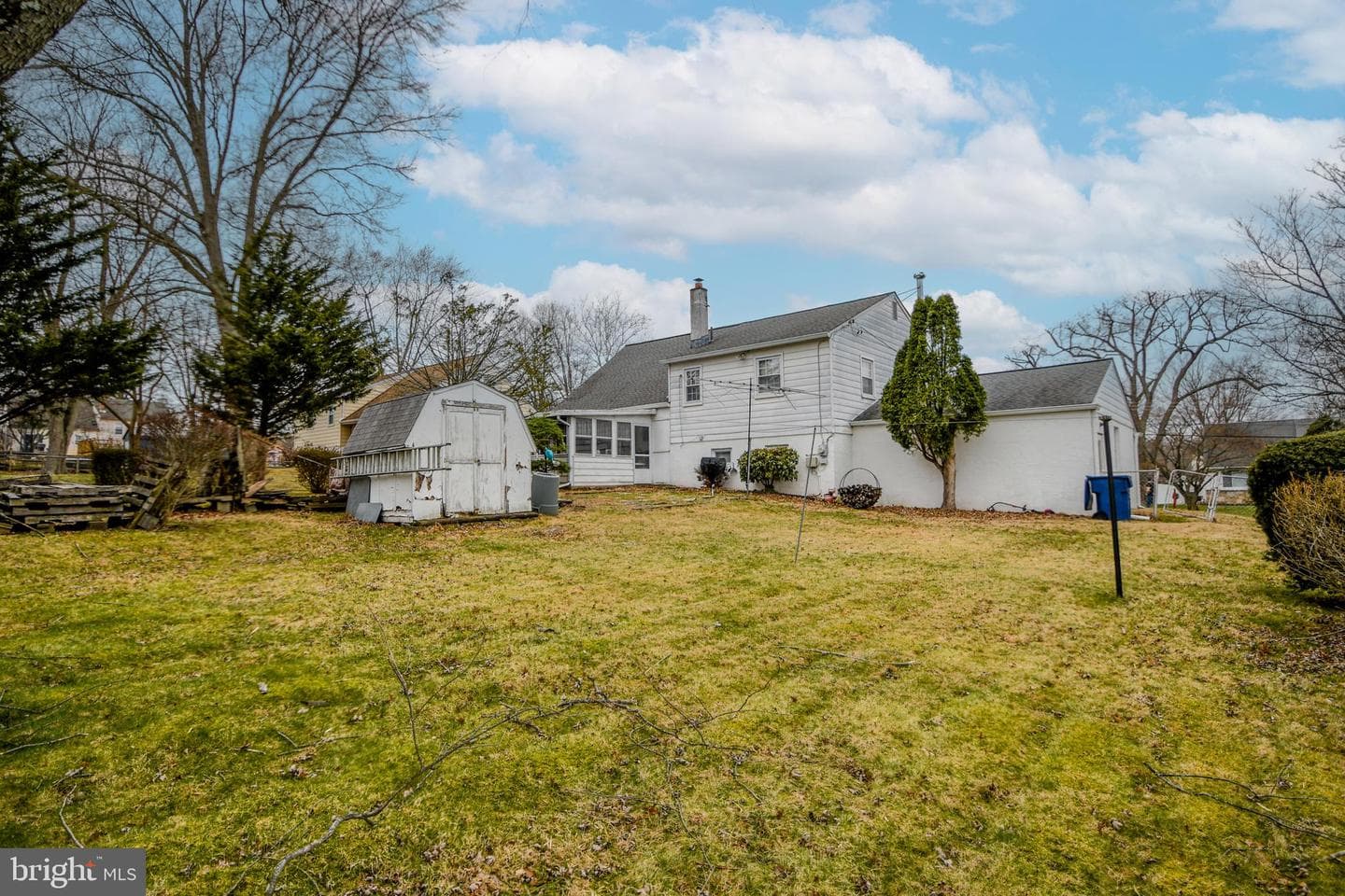 220 Hampshire Drive photo 15