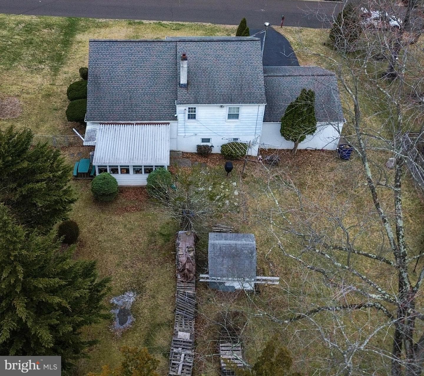 220 Hampshire Drive photo 19