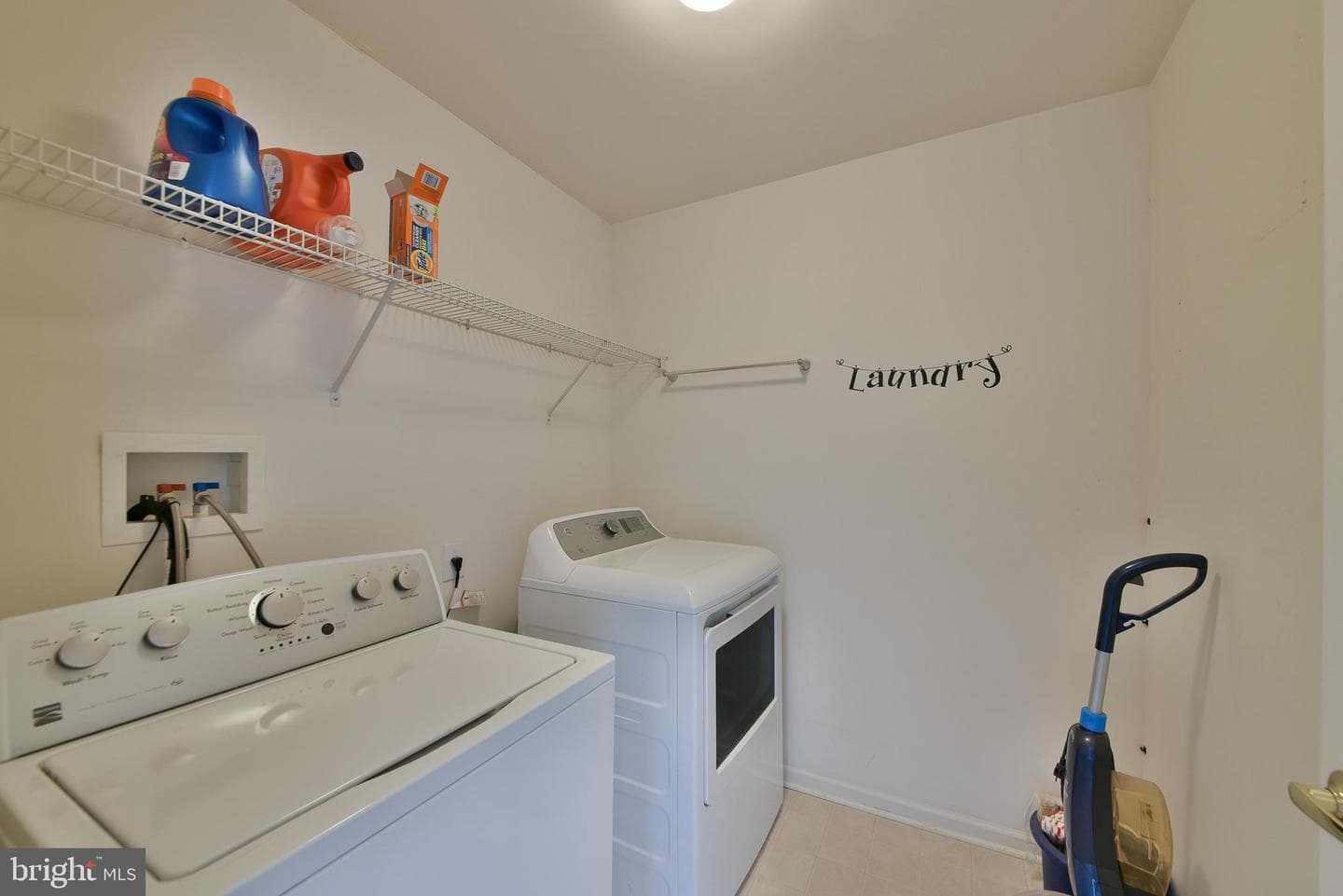 10 Dukes Way photo 19