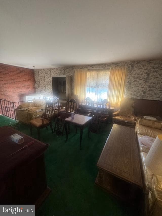 222 Webster Way photo 5