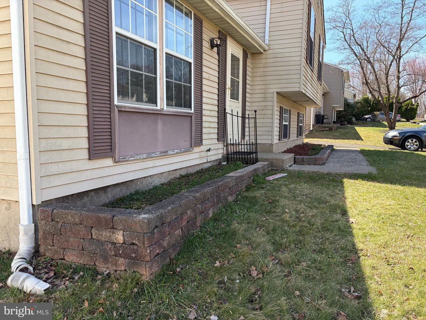 5783 Michael Drive photo 2