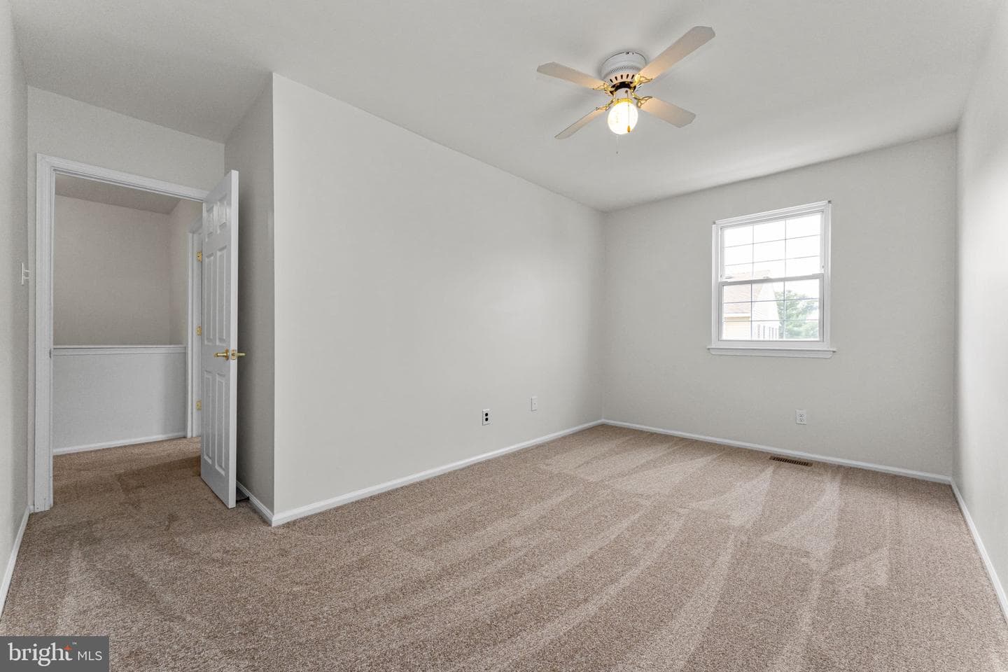 77 Reliance Square photo 21