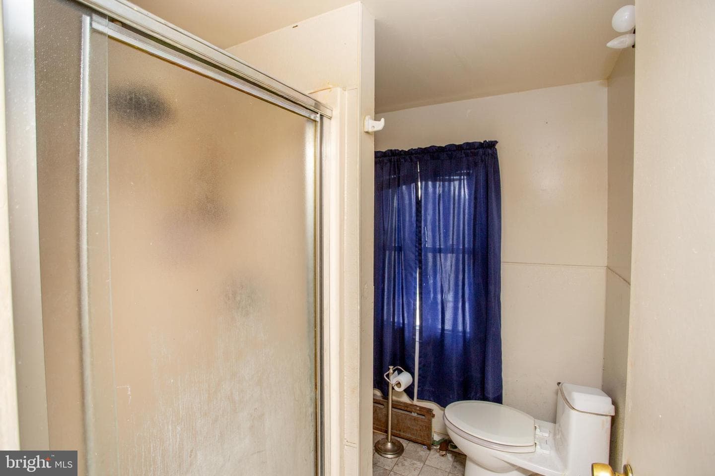 576 Bath photo 16