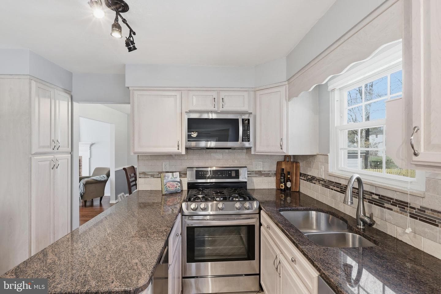 221 Valley Drive photo 12