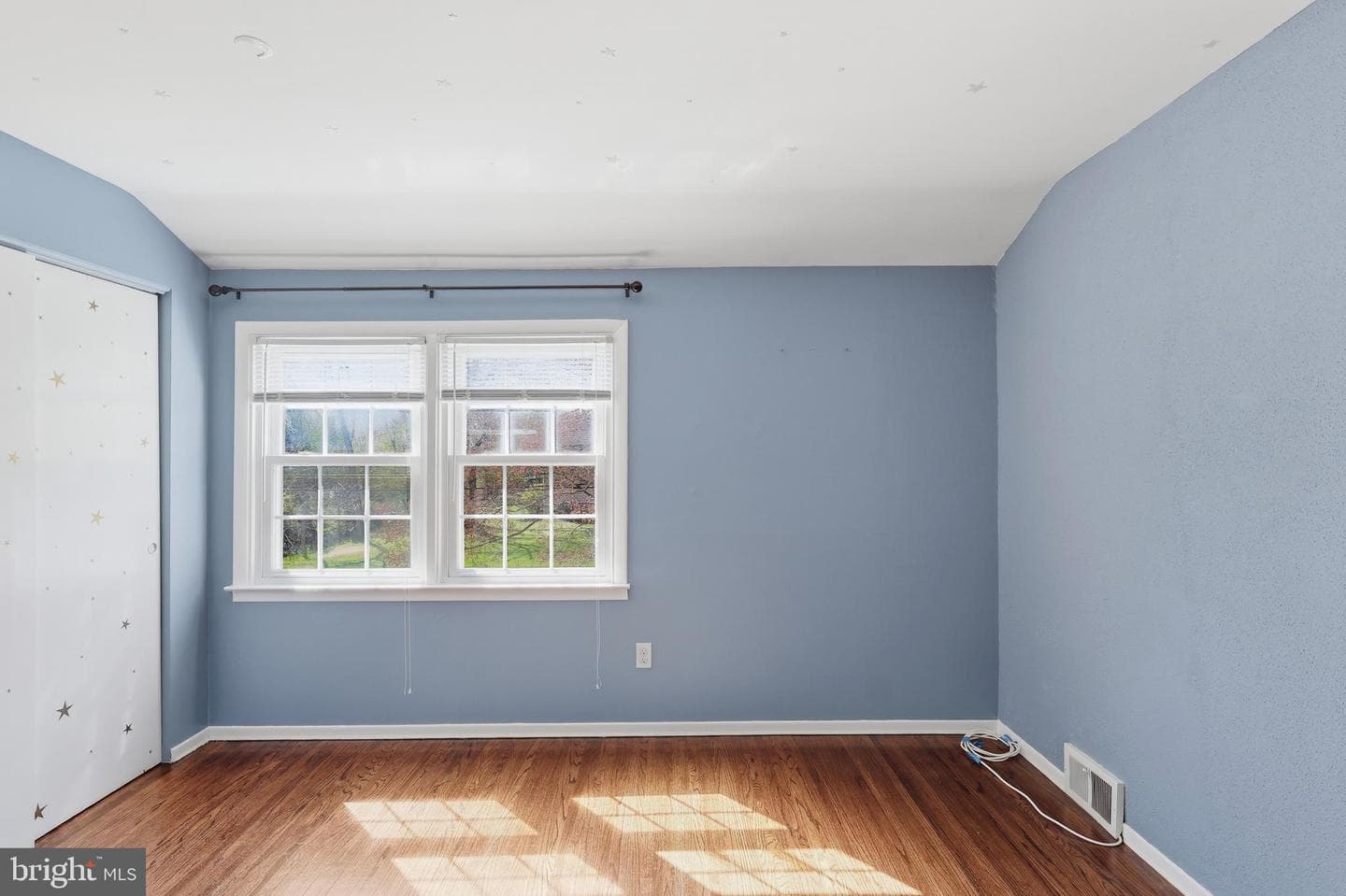 221 Valley Drive photo 33