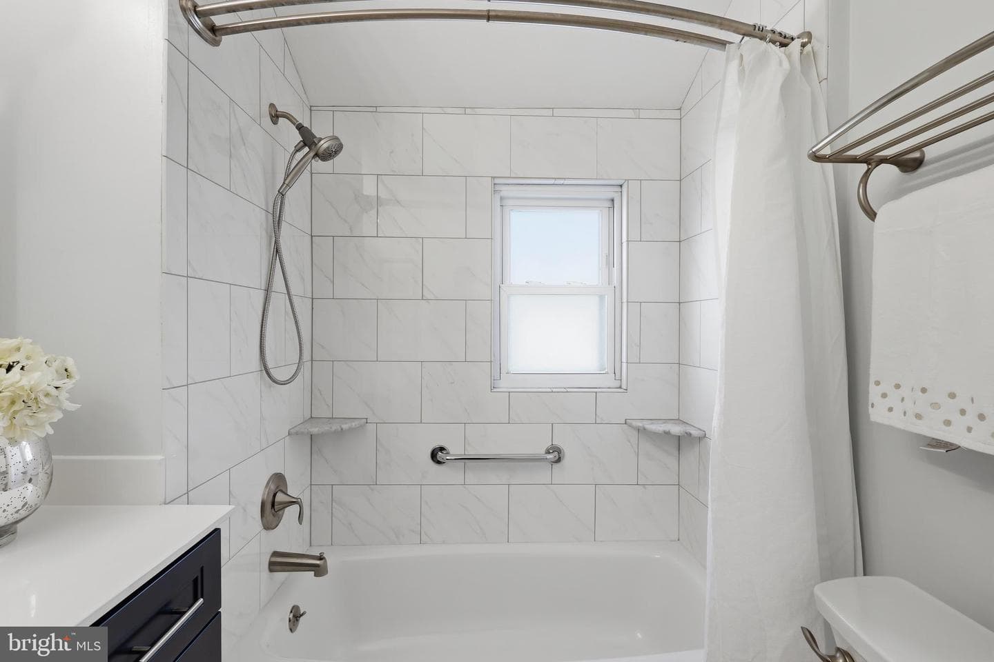 221 Valley Drive photo 42