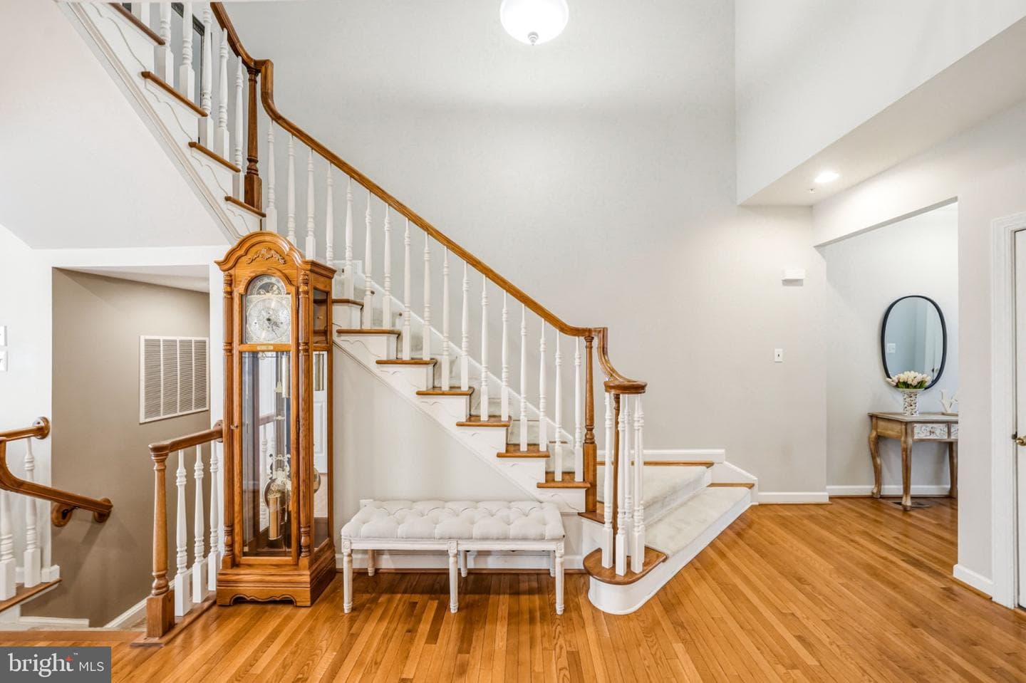 331 Village Way photo 10