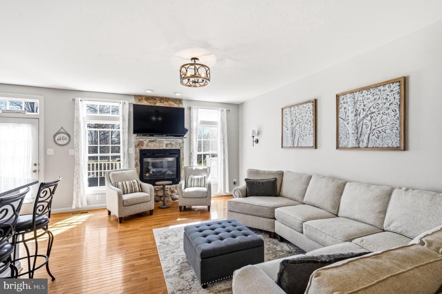 331 Village Way photo 14