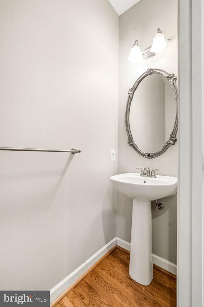 331 Village Way photo 27