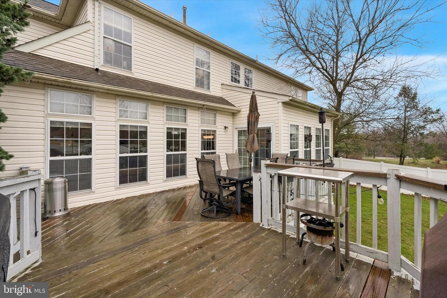 602 Bellflower Boulevard photo 33