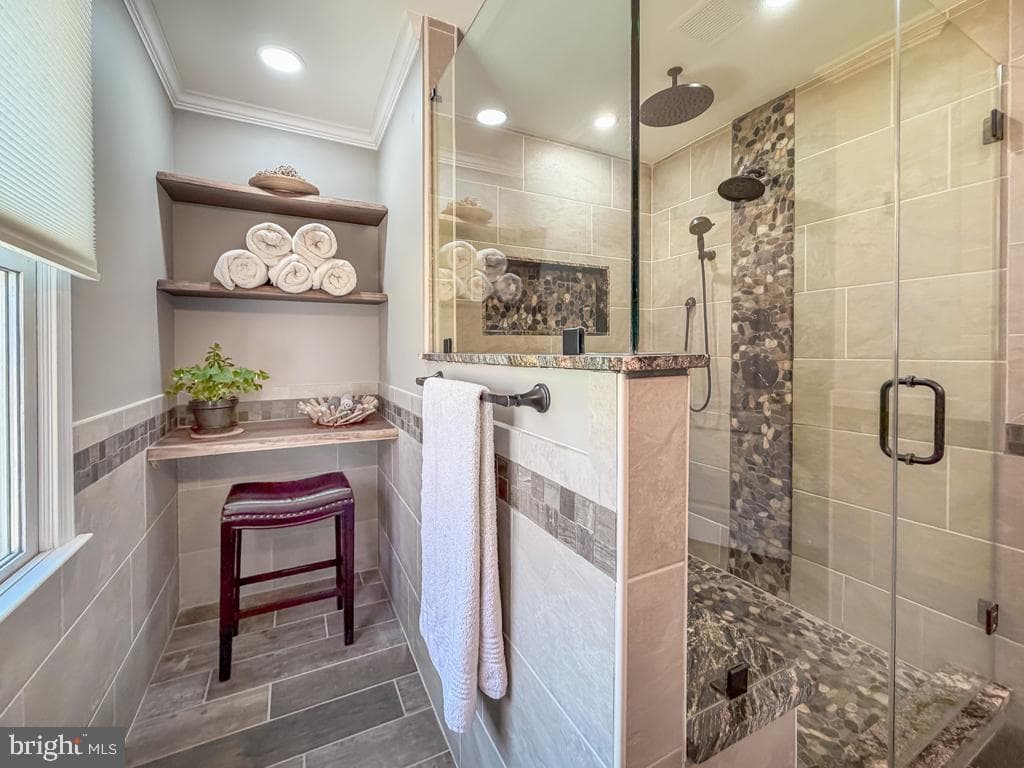 35 Matthew Circle photo 22