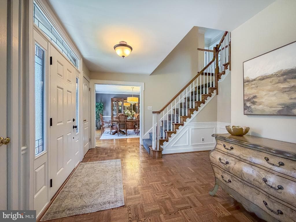 35 Matthew Circle photo 4